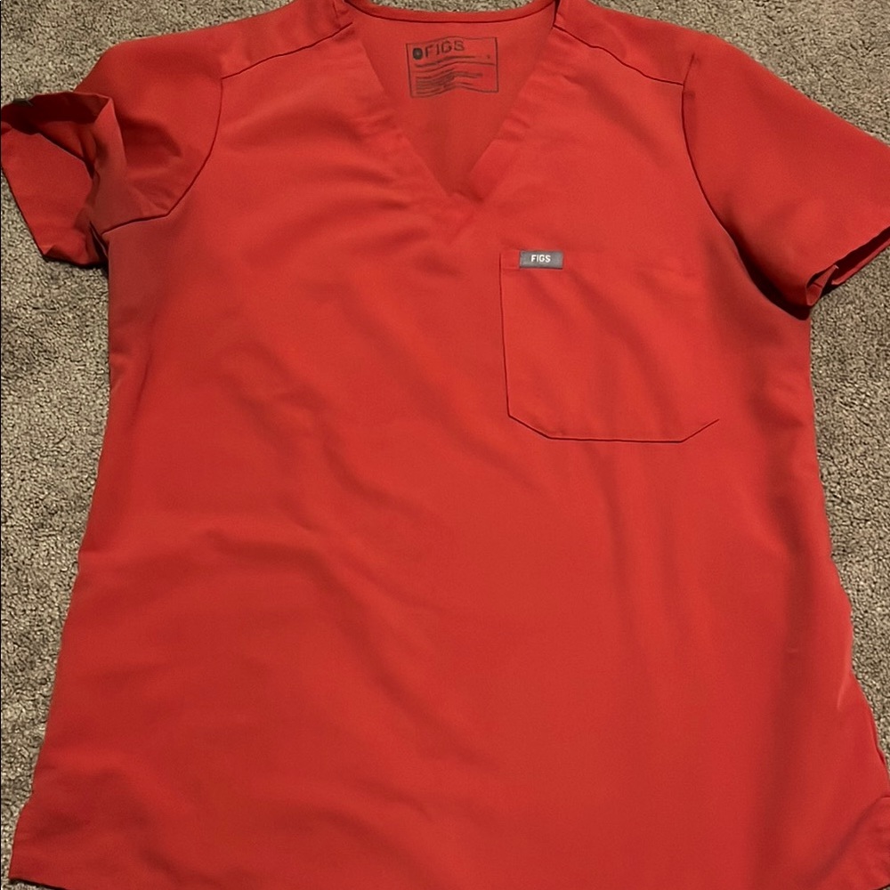 Figs Red Scrub Top